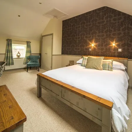 מלון The White Mare 4*